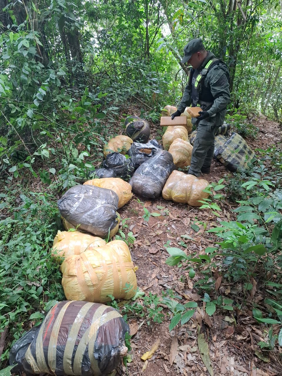 Secuestraron en Colonia Victoria cerca de 190 kilos de marihuana  2